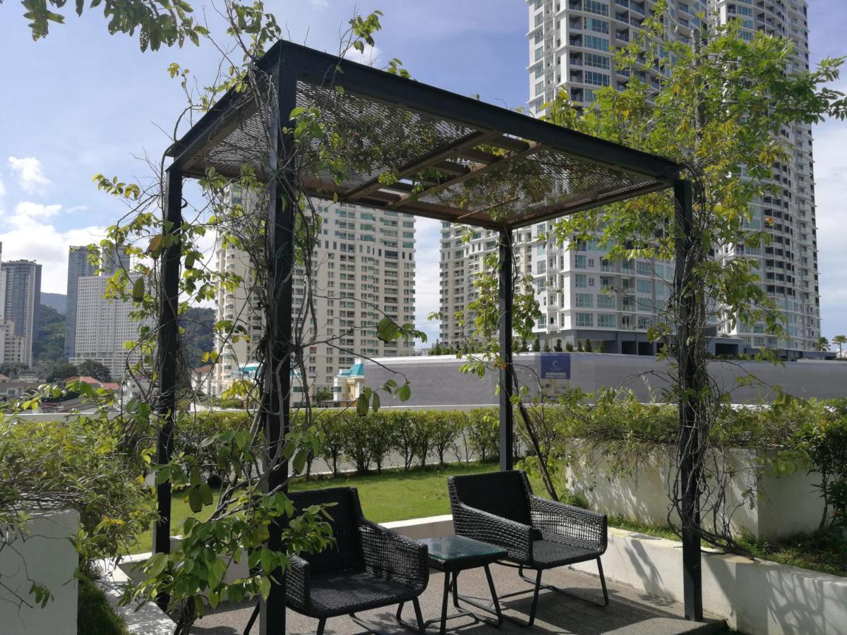 Landmark Stunning High Floor Coast View Studio #Netflix #Fast Wifi Tanjung Tokong Exterior foto